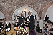 Die Brüder Josef und Leonhard Stock im Weinkeller des STOCK*****resort (©Foto: fotosedlak)
